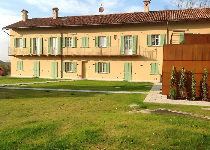 Sangrato 1883 Lantgård